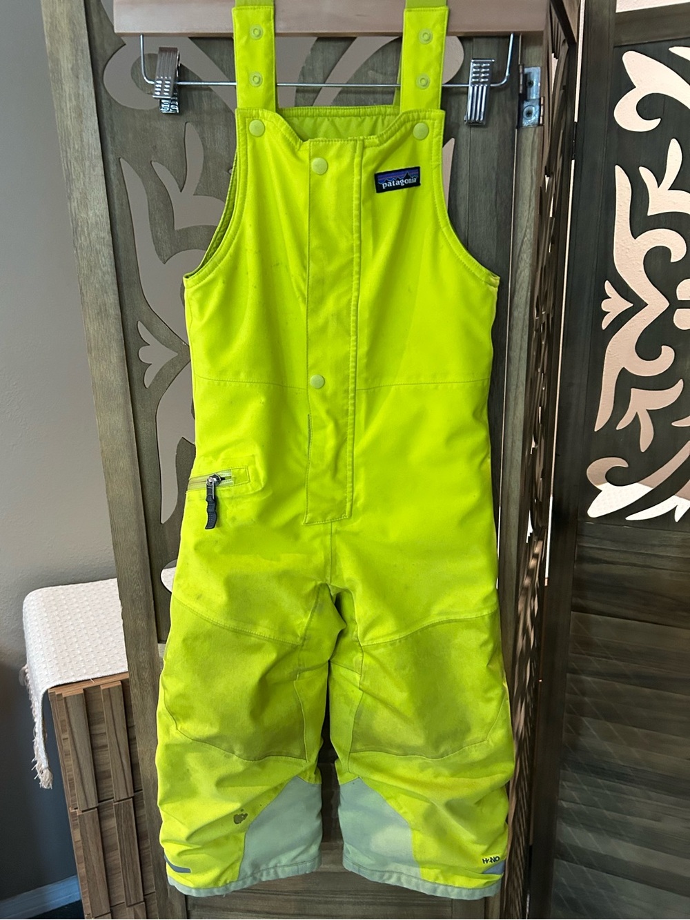 Patagonia Kids Snow Pants Neon Yellow/Green With Staining Size 4T